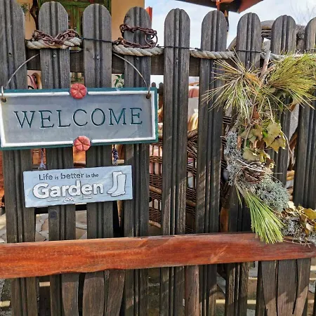 Cozy 1 Bed In Near Karnobat Burgas Holiday home